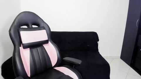 Snapshot of gothic9goddes chatting on 24, 1, 2025 GG online show from 24, 1, 2025