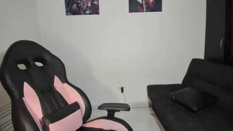 Snapshot of gothic9goddes chatting on 26, 1, 2025 GG online show from 26, 1, 2025