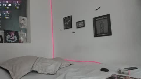 Snapshot of gothic_do11 chatting on 2, 12, 2025 hi my name is Elizabeth nice to meet you online show from 2, 12, 2025