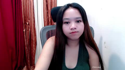 Snapshot of grace_at_your_service88 chatting on 5, 11, 2025 grace online show from 5, 11, 2025