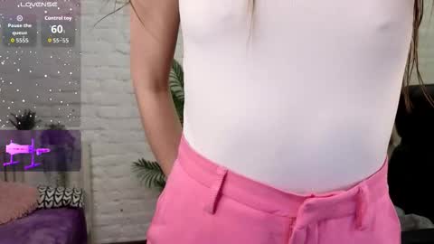 Snapshot of grace_autumn_mood chatting on 10, 11, 2025 grace_autumn_mood online show from 10, 11, 2025