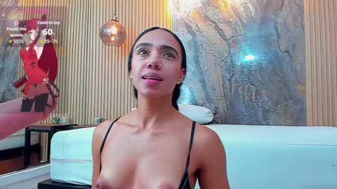 Snapshot of grace_daviss chatting on 28, 10, 2025 GRACE online show from 28, 10, 2025