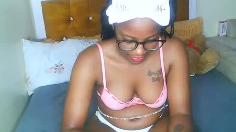 Snapshot of graceessy chatting on 21, 1, 2025 graceessy online show from 21, 1, 2025