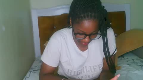Snapshot of graceessy chatting on 24, 1, 2025 graceessy online show from 24, 1, 2025