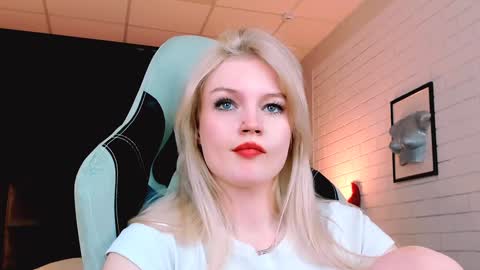 Grace Glamour online show from 2, 12, 2024