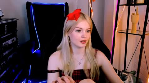 Grace Glamour online show from 3, 12, 2024