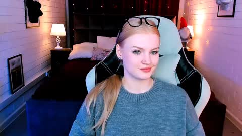 Grace Glamour online show from 14, 1, 2025
