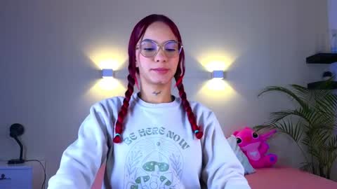 Snapshot of gracehall chatting on 17, 4, 2026 Grace online show from 17, 4, 2026