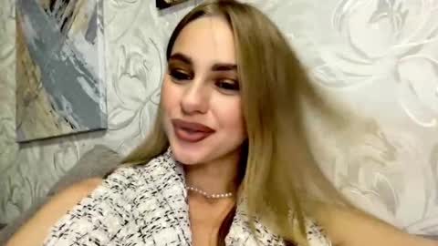 gracetorrezz online show from 23, 9, 2025