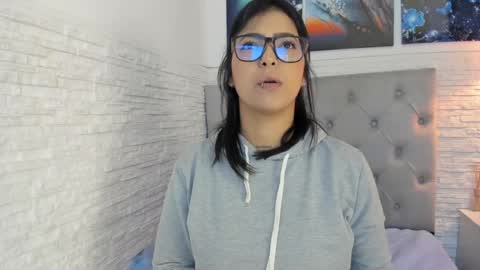Gracey Milf online show from 3, 1, 2025