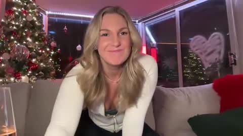Gracie Mae online show from 22, 12, 2024