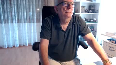Snapshot of grandpach chatting on 4, 6, 2026 grandpach online show from 4, 6, 2026