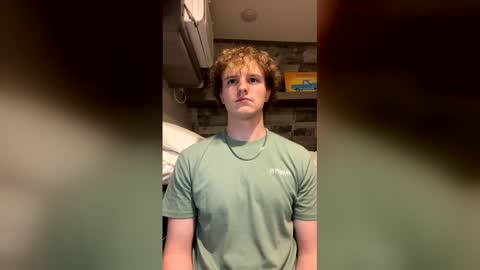 Snapshot of gravytrain42 chatting on 9, 1, 2026 gravytrain42 online show from 9, 1, 2026