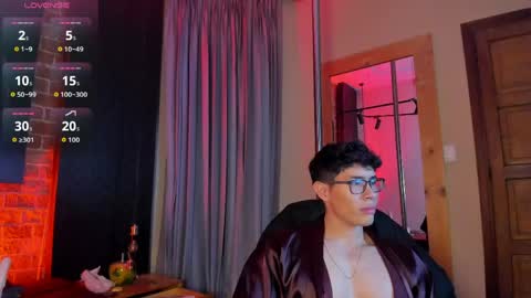 Snapshot of grayandrews chatting on 8, 6, 2026 grayandrews online show from 8, 6, 2026