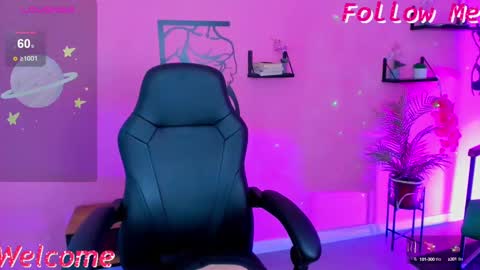 GrayceWild online show from 28, 2, 2025