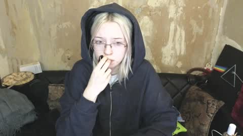 Snapshot of graylovescookies chatting on 22, 12, 2024 graylovescookies online show from 22, 12, 2024