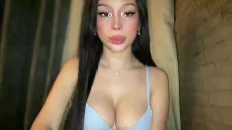 Marie Pelie online show from 20, 12, 2025