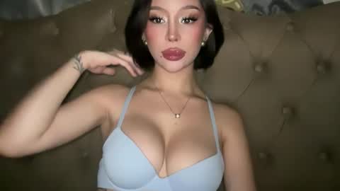 Marie Pelie online show from 2, 2, 2026