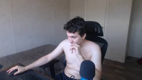 greendynomite_04 online show from 15, 6, 2026