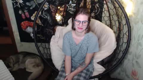 Snapshot of greenwitch9 chatting on 15, 11, 2025 Lina online show from 15, 11, 2025