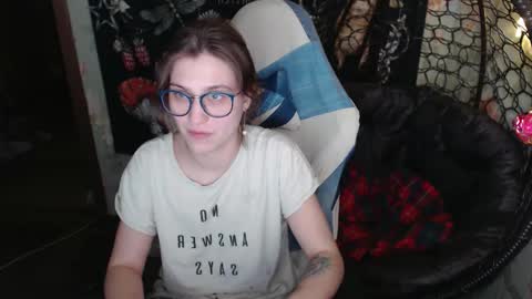 Snapshot of greenwitch9 chatting on 23, 3, 2026 Lina online show from 23, 3, 2026