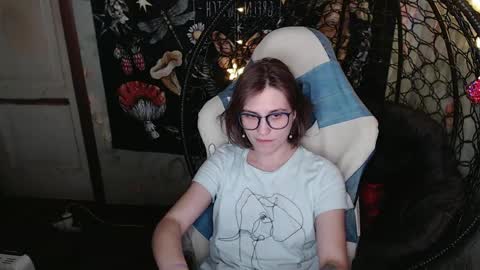 Snapshot of greenwitch9 chatting on 8, 4, 2026 Lina online show from 8, 4, 2026