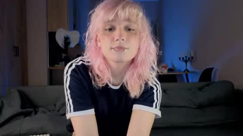 Greg-independent model online show from 16, 4, 2026