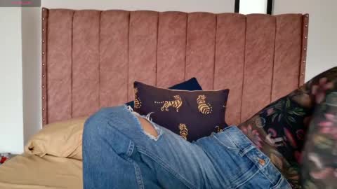 Snapshot of greta_miss chatting on 12, 5, 2026 Emmy online show from 12, 5, 2026