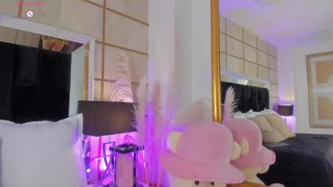 Snapshot of gretavelvet chatting on 18, 10, 2025 Greta Velvet  online show from 18, 10, 2025