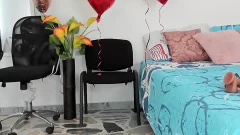 Snapshot of grettel__ chatting on 4, 3, 2025 Gretel online show from 4, 3, 2025