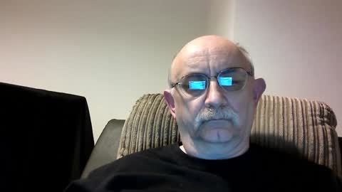 Snapshot of grey_dom chatting on 1, 1, 2025 Master Sir online show from 1, 1, 2025