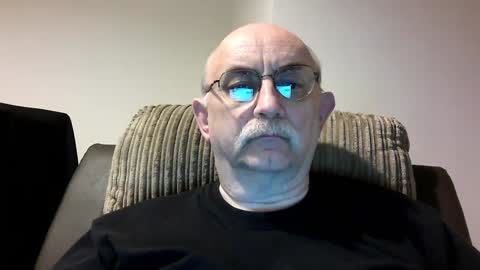 Snapshot of grey_dom chatting on 4, 1, 2025 Master Sir online show from 4, 1, 2025