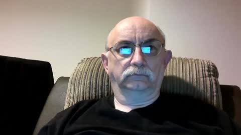 Snapshot of grey_dom chatting on 4, 1, 2025 Master Sir online show from 4, 1, 2025