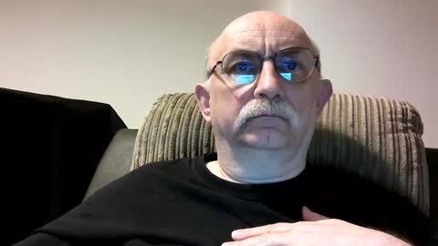 Snapshot of grey_dom chatting on 5, 1, 2025 Master Sir online show from 5, 1, 2025