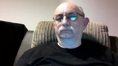 Snapshot of grey_dom chatting on 5, 1, 2025 Master Sir online show from 5, 1, 2025