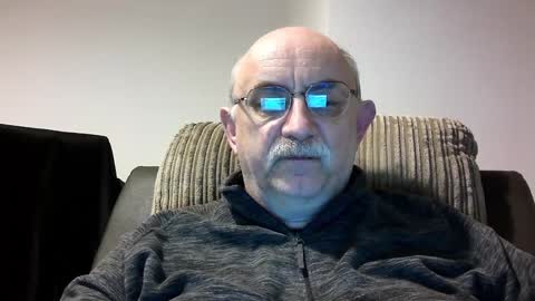 Snapshot of grey_dom chatting on 8, 1, 2025 Master Sir online show from 8, 1, 2025