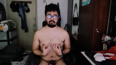 Snapshot of greybondage93 chatting on 18, 2, 2026 Grey Hardy Slave online show from 18, 2, 2026