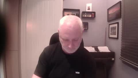 Snapshot of greyfox_6000 chatting on 28, 1, 2025 greyfox_6000 online show from 28, 1, 2025