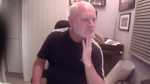 Snapshot of greyfox_6000 chatting on 18, 2, 2025 greyfox_6000 online show from 18, 2, 2025