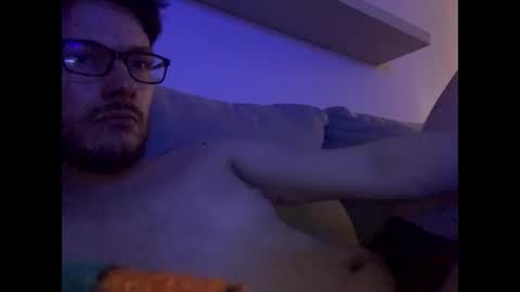 Perfectlyaveragesavage online show from 11, 3, 2025