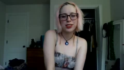 grimygirlie online show from 27, 9, 2025