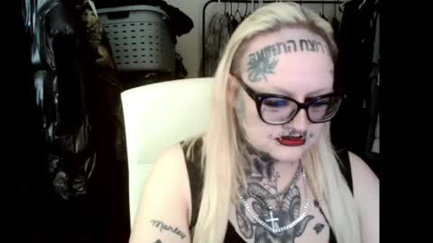 Snapshot of grindhouseho chatting on 26, 4, 2026 Grindhouse online show from 26, 4, 2026
