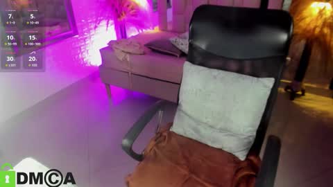 Snapshot of griselle_rousse chatting on 15, 11, 2025 online show from 15, 11, 2025