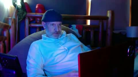 Snapshot of grizastarseed chatting on 23, 1, 2025 GRIZ online show from 23, 1, 2025