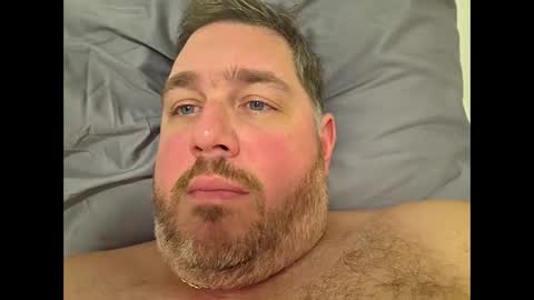 Snapshot of grizzly_uncut chatting on 2, 12, 2025 grizzly_uncut online show from 2, 12, 2025