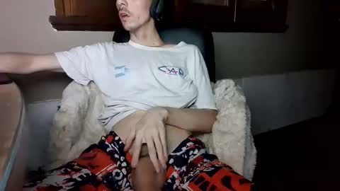 Snapshot of grod6999 chatting on 8, 2, 2025 grod6999 online show from 8, 2, 2025