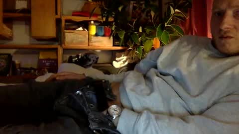 Snapshot of gruendamien chatting on 10, 1, 2025 gruendamien online show from 10, 1, 2025