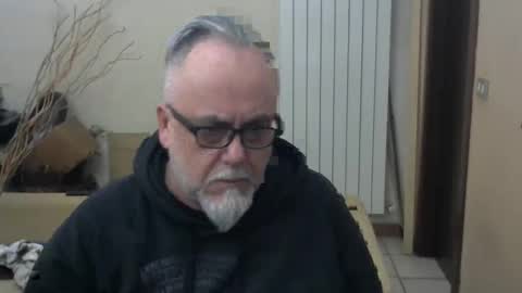 Snapshot of grz65 chatting on 29, 12, 2024 GRIZZLY65 online show from 29, 12, 2024