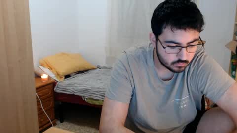 Snapshot of gsendra chatting on 19, 1, 2025 gsendra online show from 19, 1, 2025