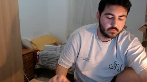 Snapshot of gsendra chatting on 29, 1, 2025 gsendra online show from 29, 1, 2025